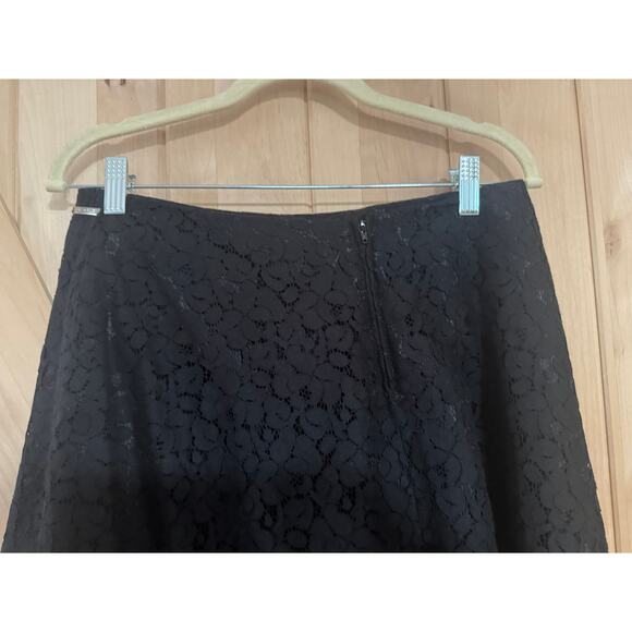 Pringle of Scotland | Black Lace Short Flare Skirt | EU Size 12 (US size 8) - Picture 7 of 14